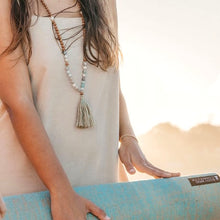 Cargar imagen en el visor de la galería, CALM - Amazonite & Sandalwood Mala